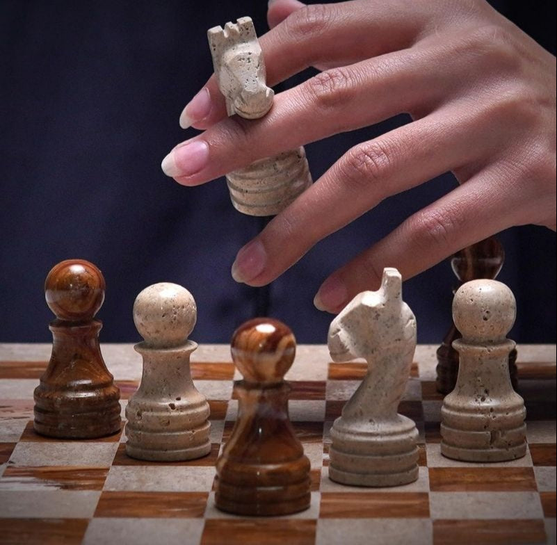 Chess Set 12'' Travertine and Red Chess Board Games - 2 Extra Queens and Storage Box